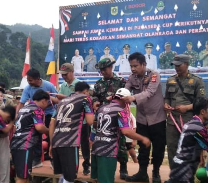 Putra Mekar Kampung Ciateul Juara Puraseda Cup 2025