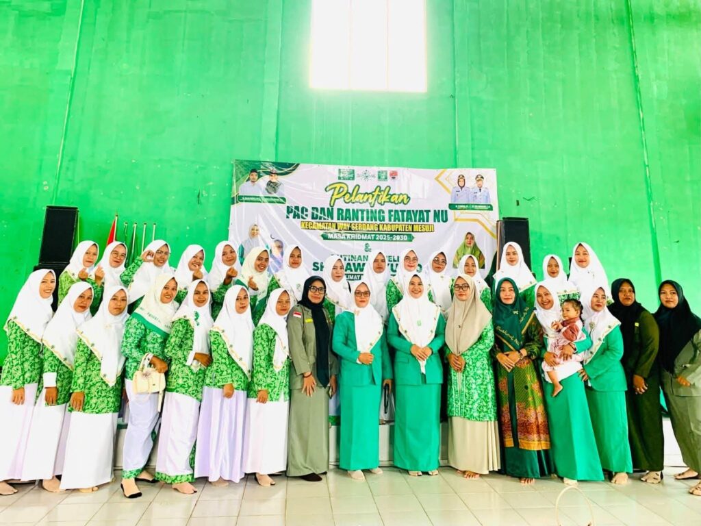 GANDENG PELANTIKAN PENGURUS MUSLIMAT DAN FATAYAT NU WAY SERDANG SUKSES GELAR RUTIN SHOLAWAT KUBRO
